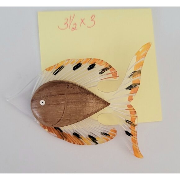 Clear Lucite, Carved Wood Fish Brooch, M149 - Picture 10 of 12
